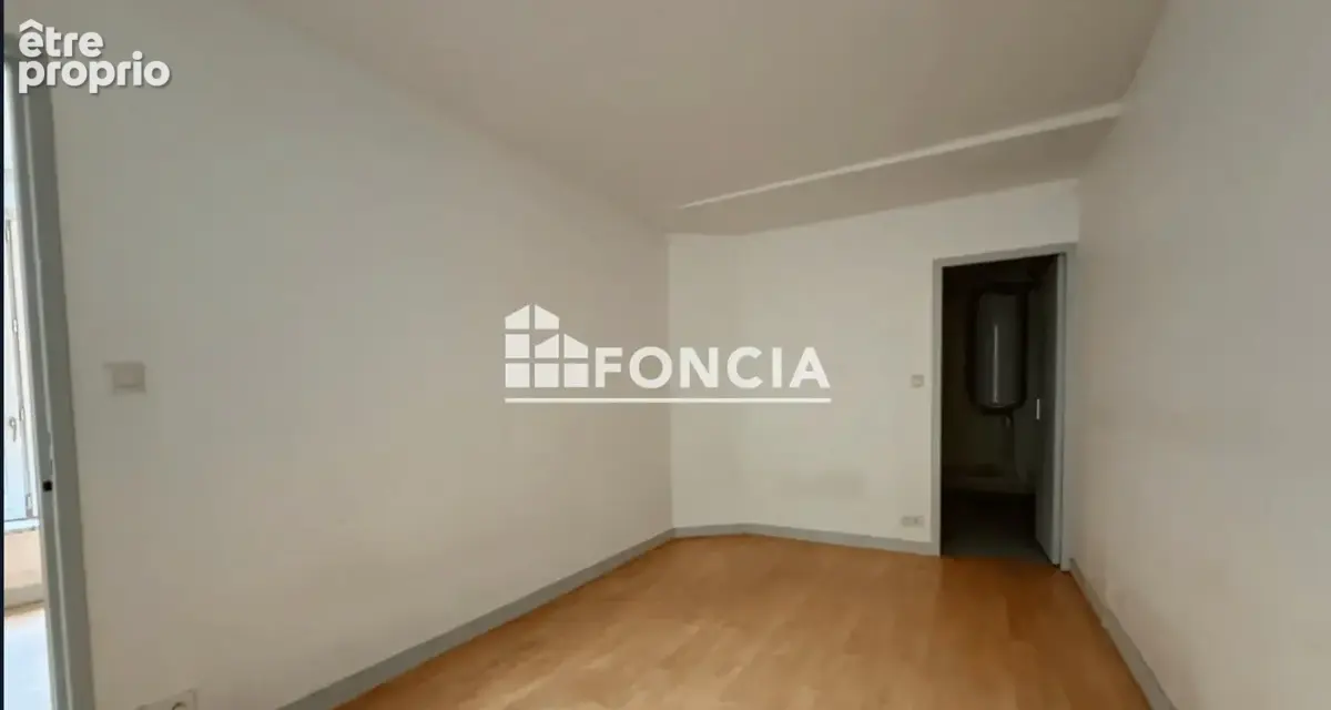 Appartement 54 m² – 2 chambres – Terrasse – À 2 min de la Pl. République - photo 6