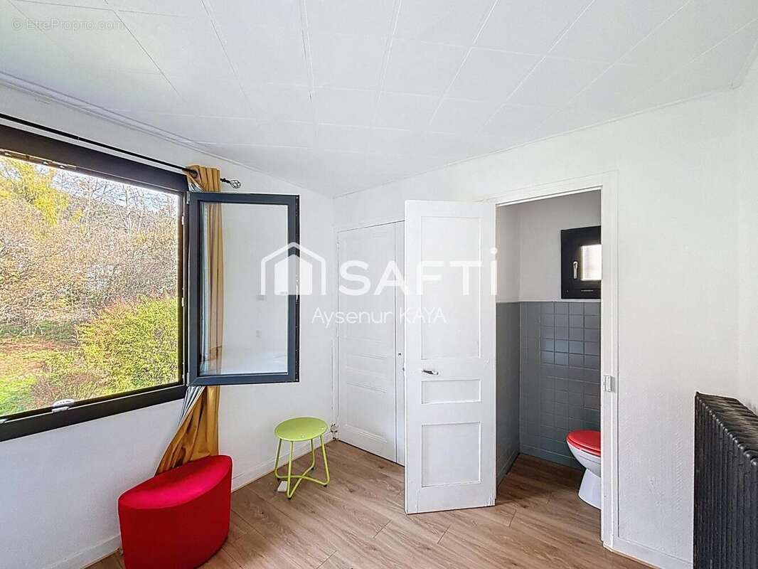 Photo 6 - Maison à RAVILLOLES