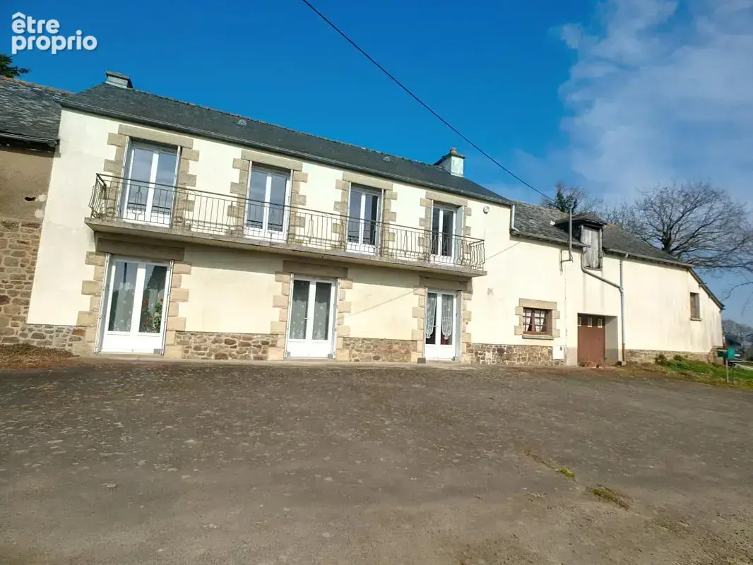 Maison à TINTENIAC