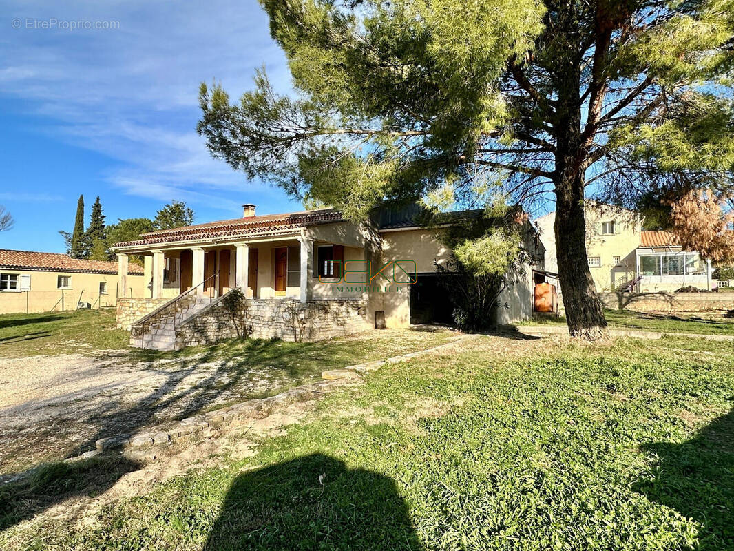 Maison à UZES