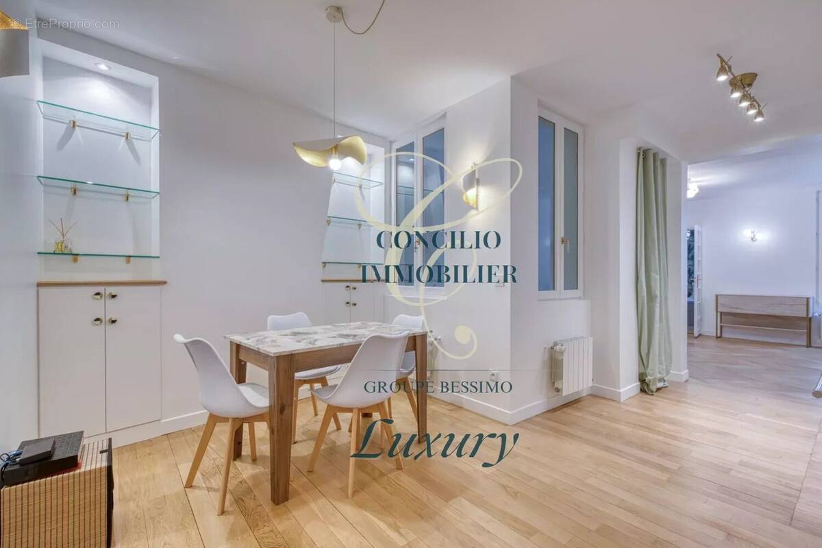 Appartement à PARIS-9E