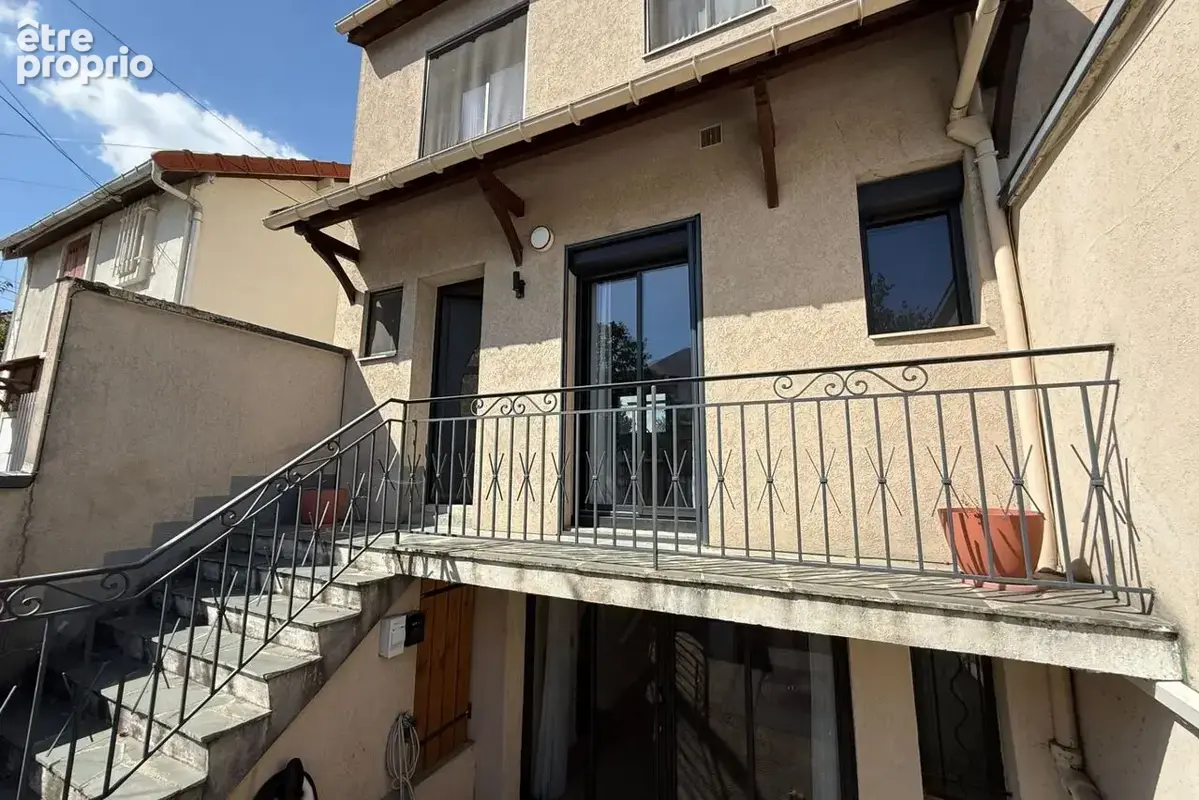 Maison 4 pièces 96 m² à vendre à Creteil (94000) - photo 2