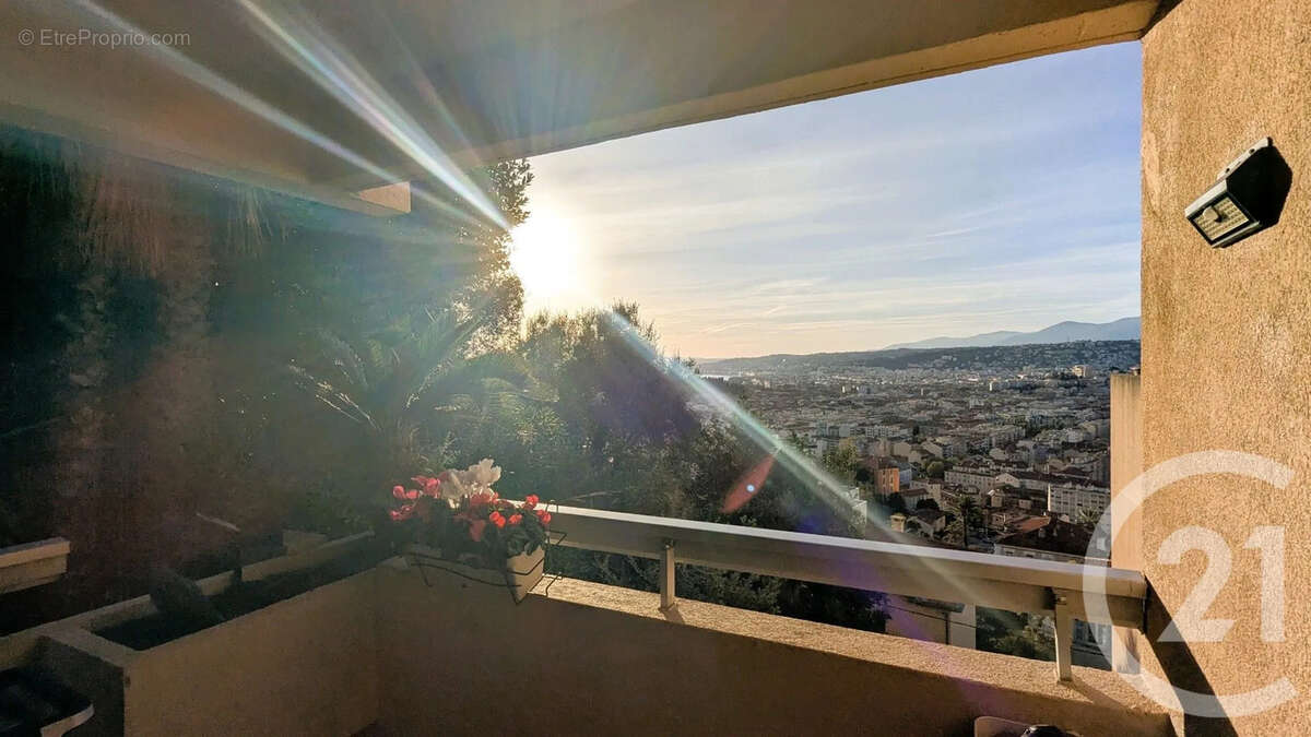 Appartement à NICE