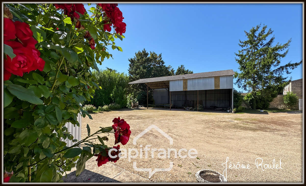 Maison en pierre à vendre Champigny-En-Rochereau (86), 6 pièces, 4 chambres, terrain 1 900 m² avec dépendances - photo 21