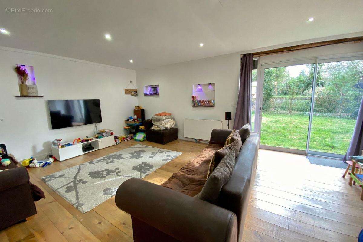 Maison à SAINTE-ALVERE