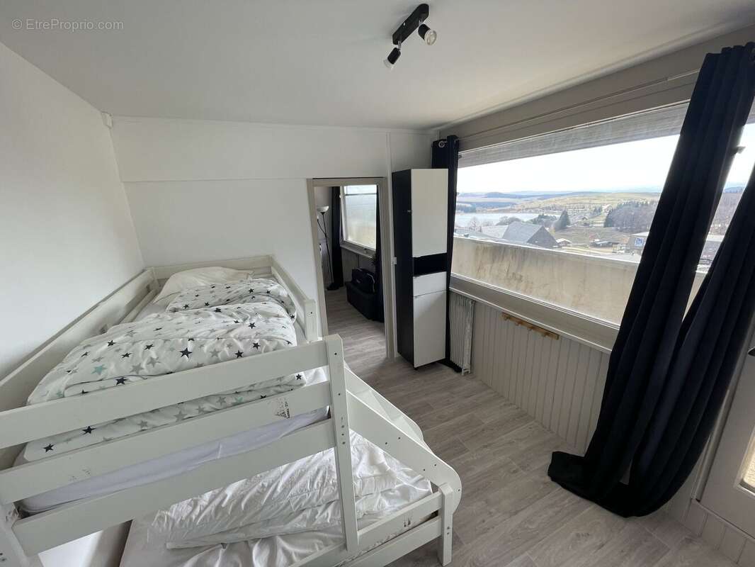 Appartement à BESSE-ET-SAINT-ANASTAISE