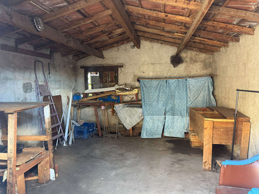 Sous compromis aix les milles maison 73m² + dependances - photo 9