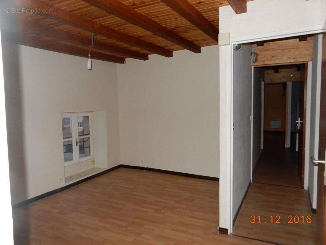 Appartement à CHATEAUNEUF-DE-GALAURE