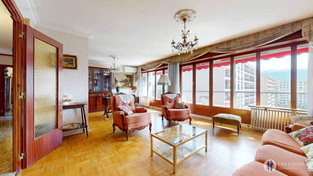 Appartement à ECHIROLLES