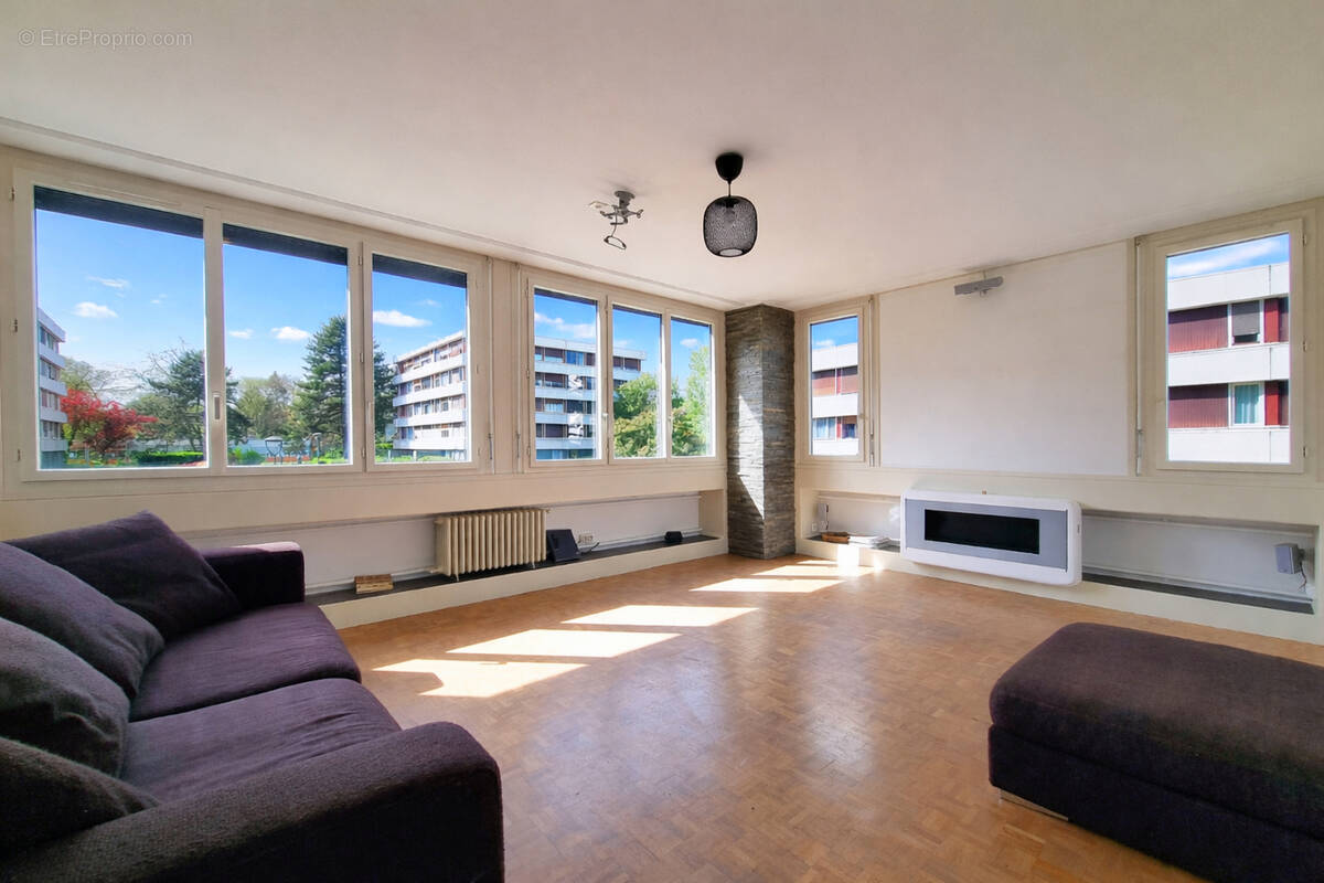 Appartement à FONTENAY-SOUS-BOIS