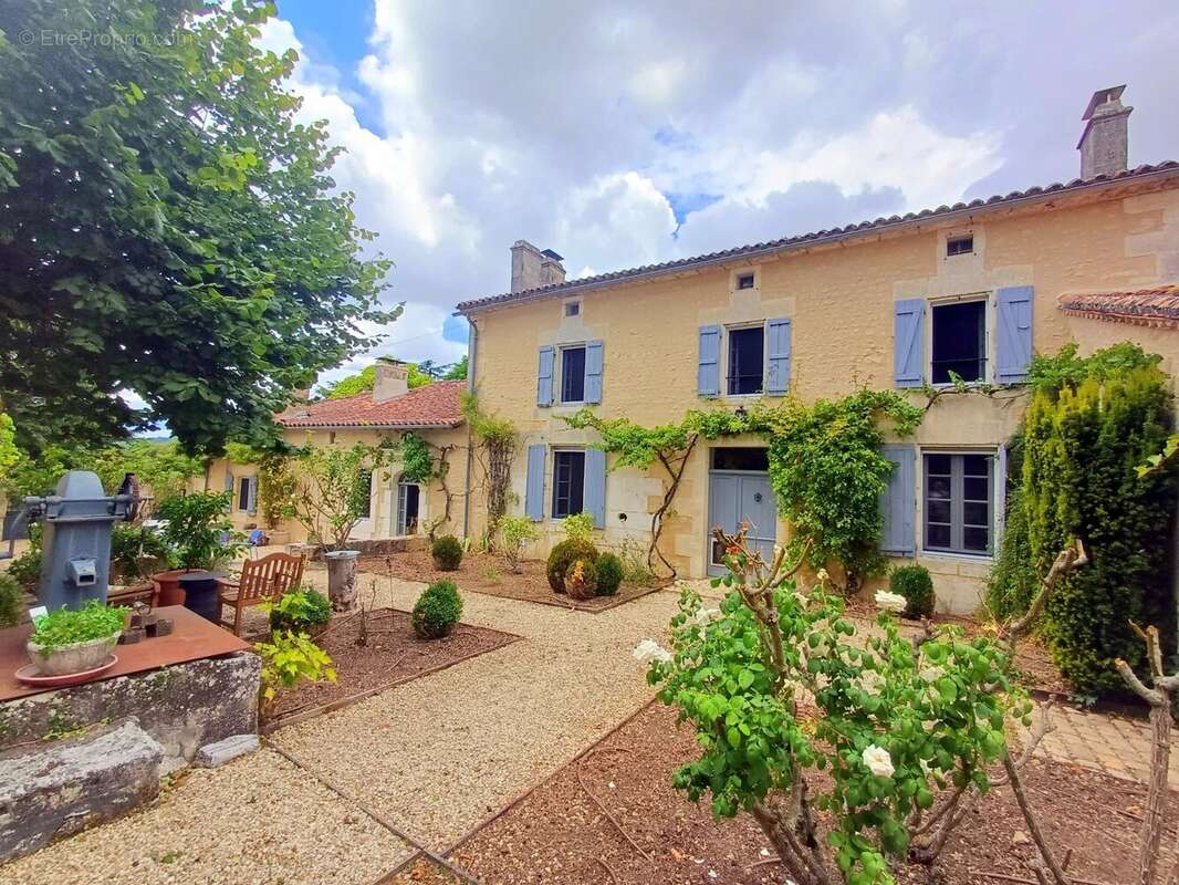 Maison à ANGOULEME