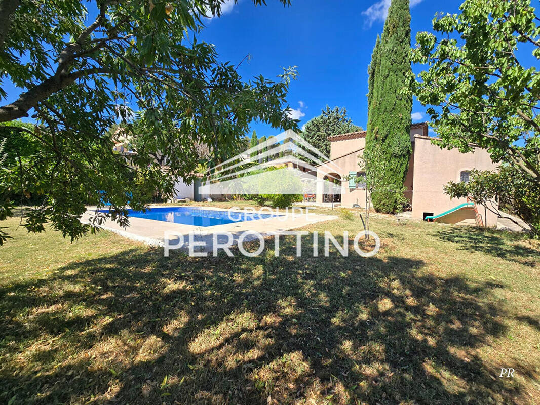 Maison à LA DESTROUSSE