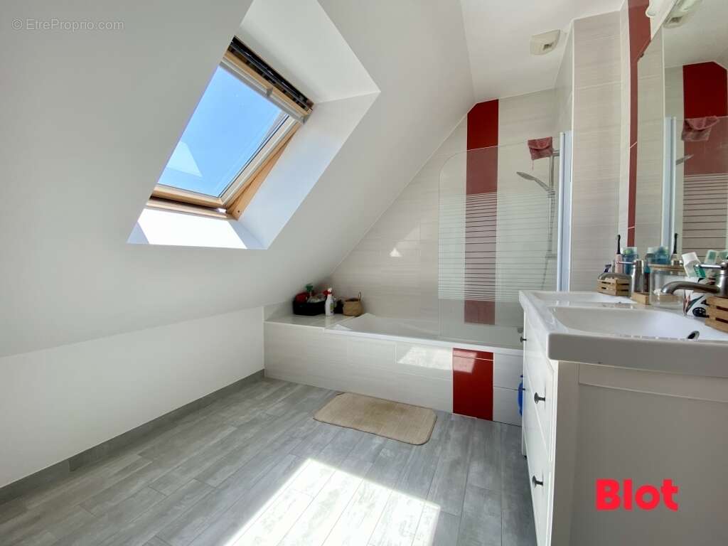 Maison 85 m² à Montfort-Sur-Meu  - photo 9