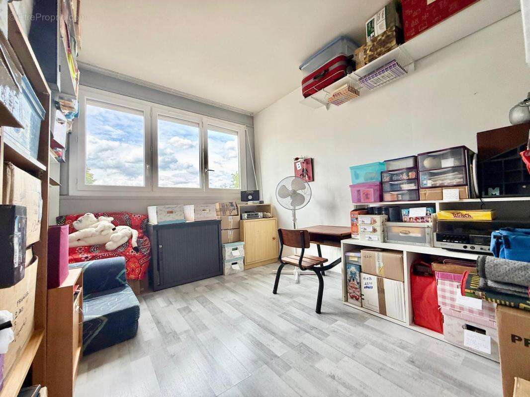 Appartement à SAVIGNY-LE-TEMPLE