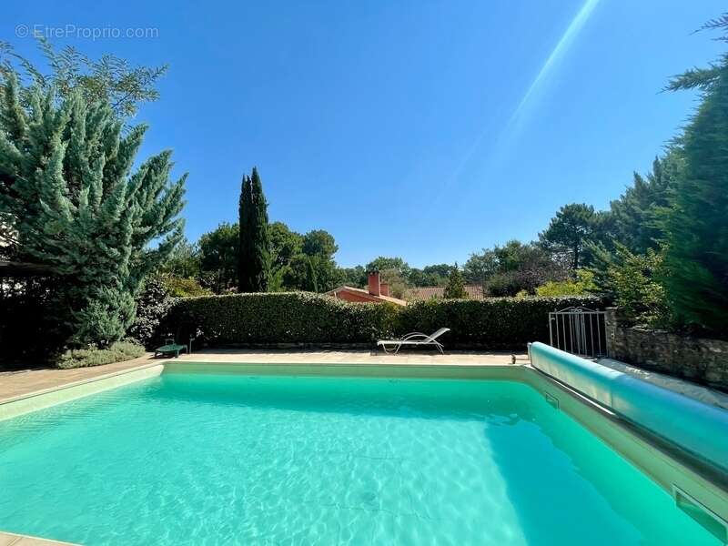 Maison à ROUSSILLON