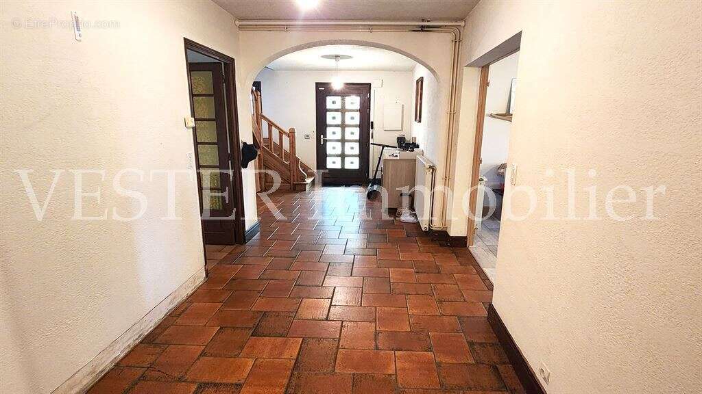 Maison à SAINT-FRONT-DE-PRADOUX