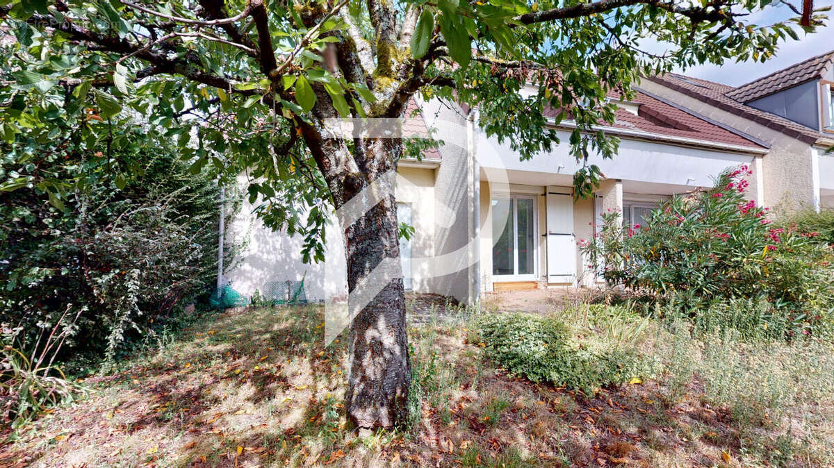 Maison à VERNEUIL-SUR-SEINE