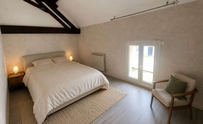 Ensemble immobilier 410 m2 + 470 m2 dépendances 2 maisons 1 appartement à varennes les narcy (58) proche la charite sur loire, p - photo 9
