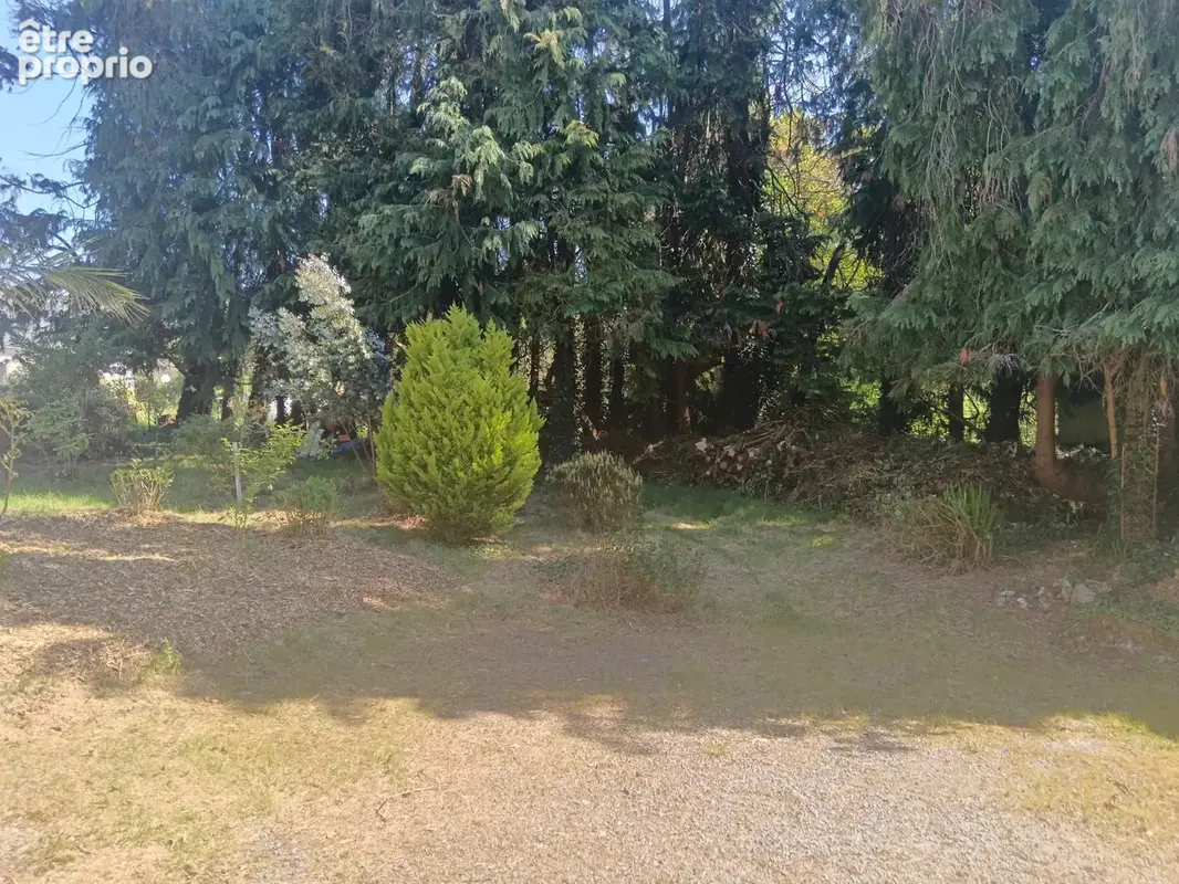 Ensemble en pierres en campagne - photo 25