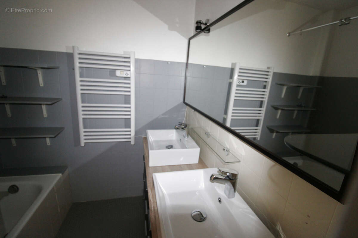 Appartement à HYERES