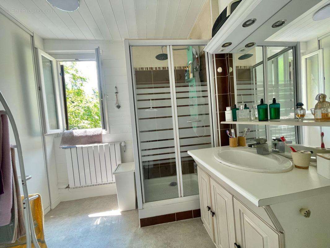 Maison à ALBY-SUR-CHERAN