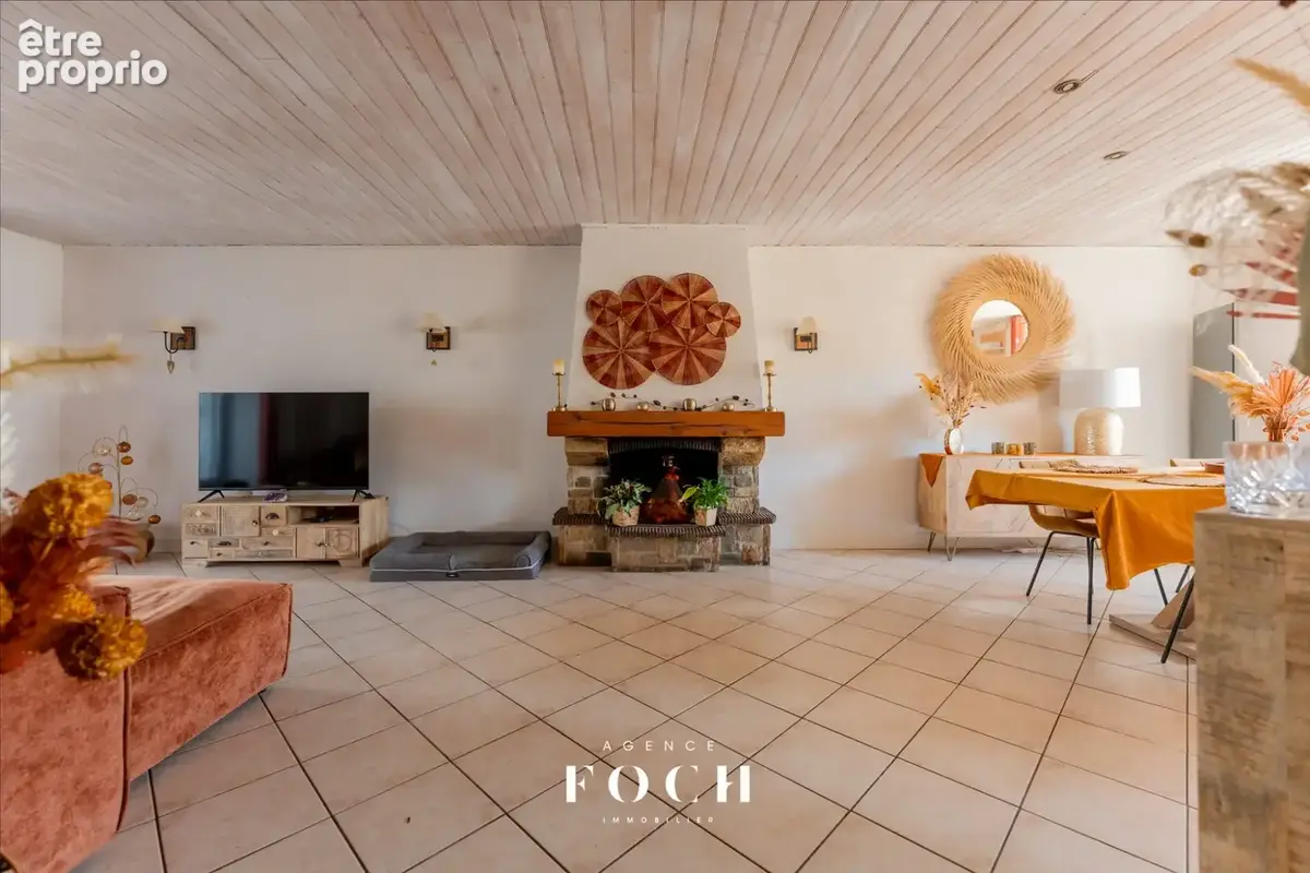 Maison 10 pièces 180 m² à vendre à Bicqueley (54200) - photo 5
