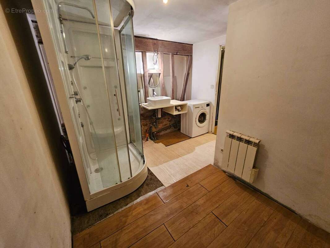 Appartement à ROZIERS-SAINT-GEORGES
