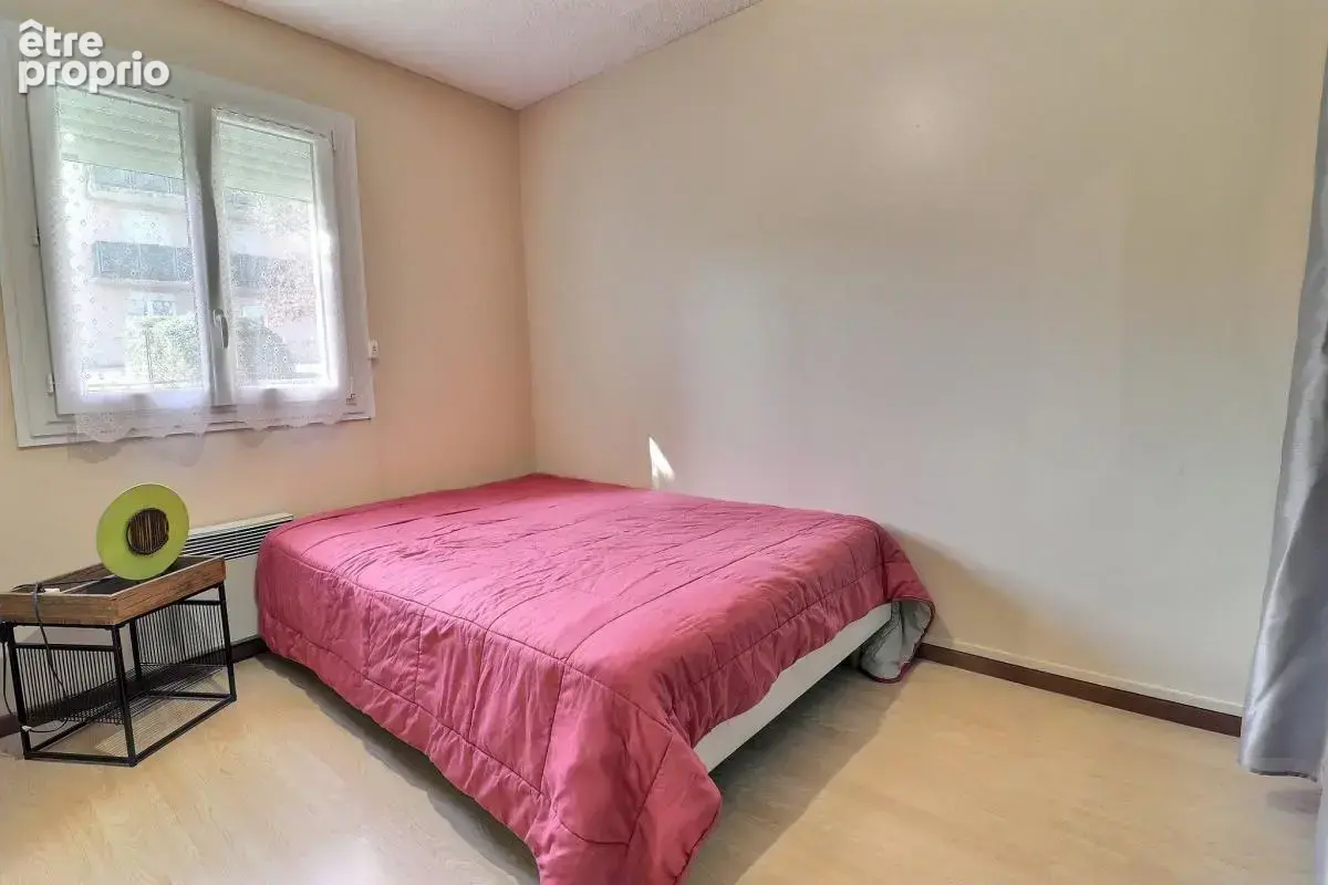 Saulon-la-Chapelle : Maison individuelle de plain-pied de 93m², deux garages, 4 chambres - photo 9
