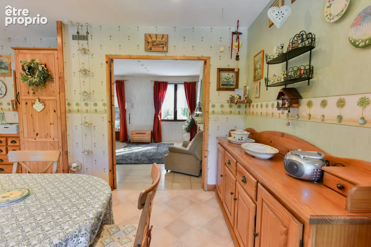 Maison plein de charme ,11pièce(s) 156 m2, 2 logements, garage et piscine - photo 6