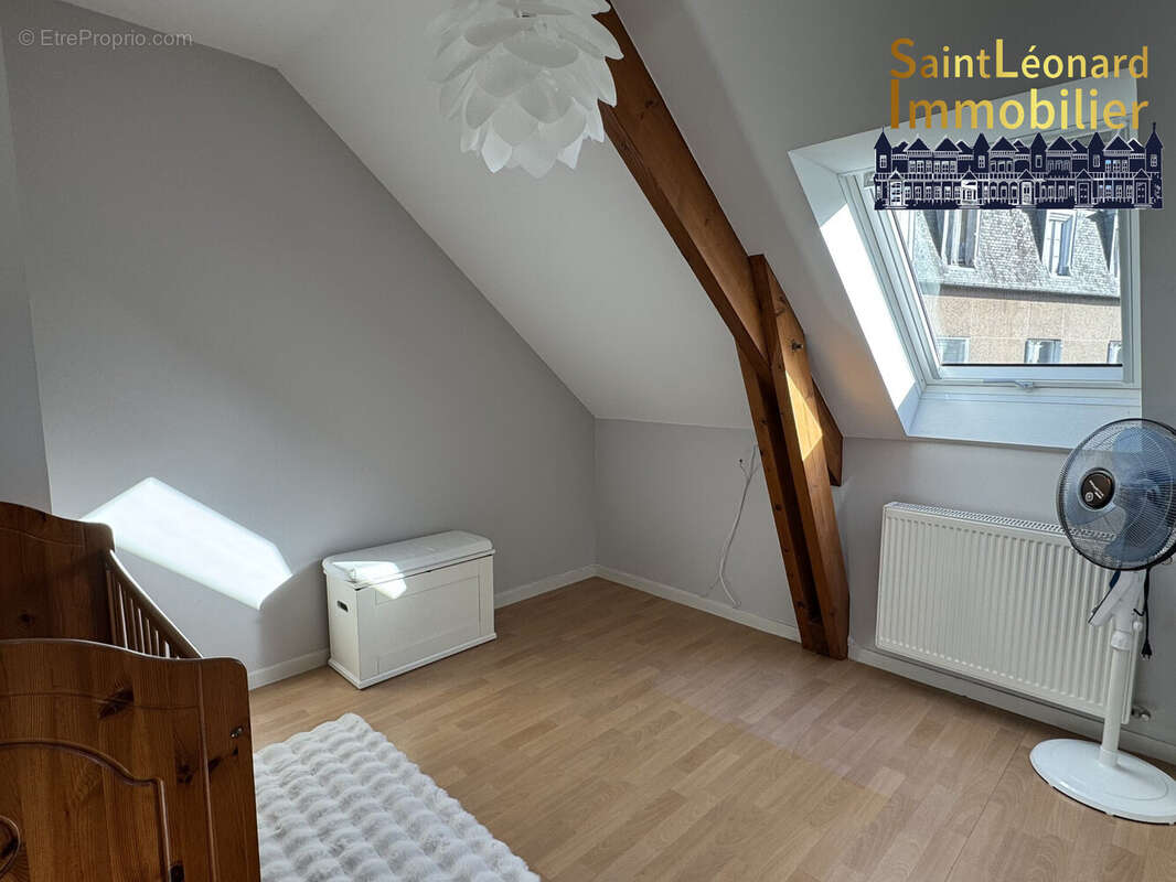 Appartement à FOUGERES