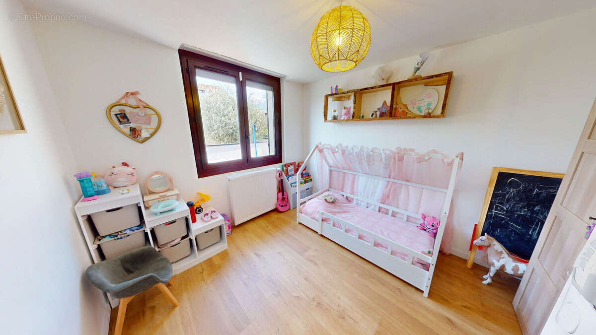 Maison à VILLARD-BONNOT