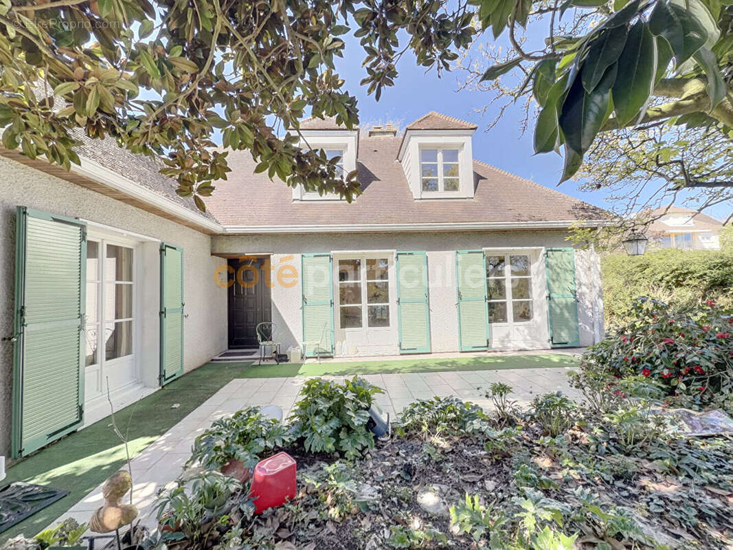 Maison à THORIGNY-SUR-MARNE