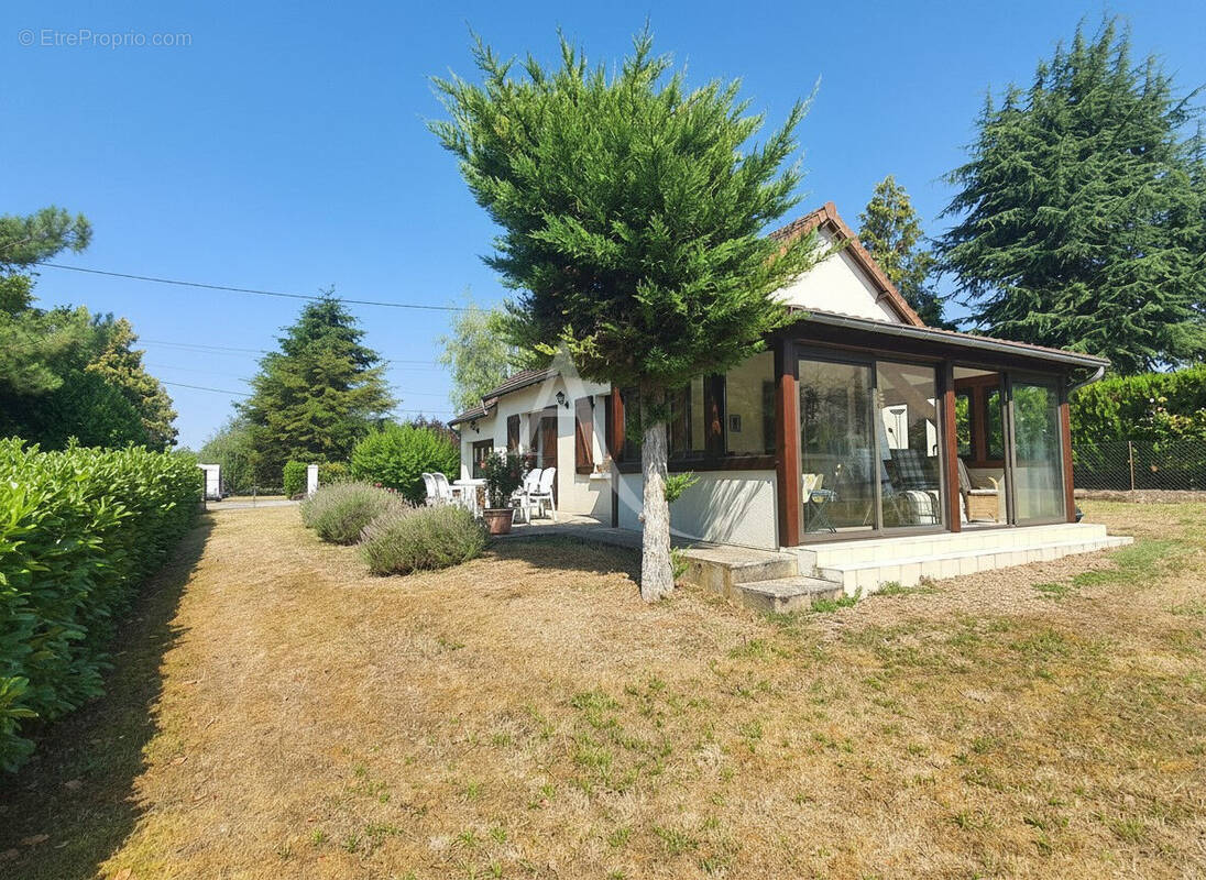 Maison à THESEE