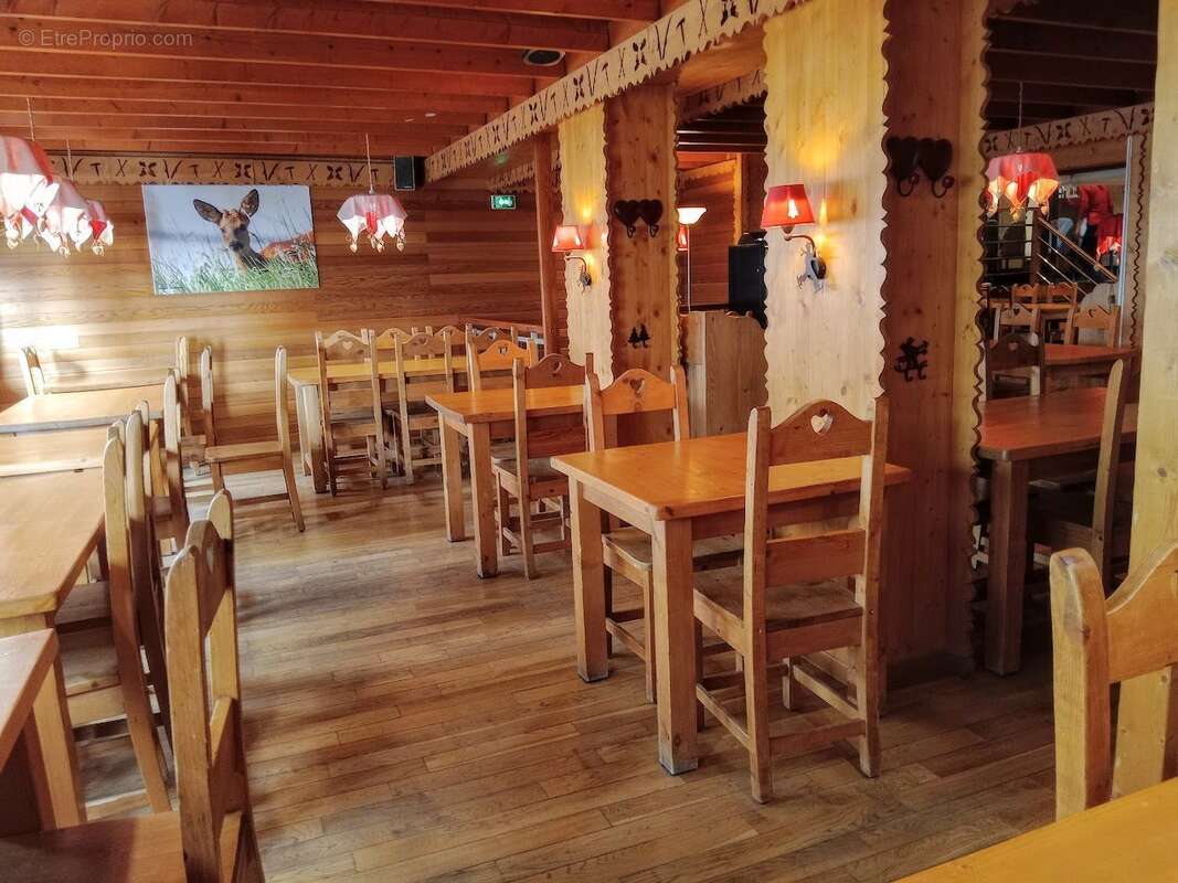 Commerce à FONT-ROMEU-ODEILLO-VIA