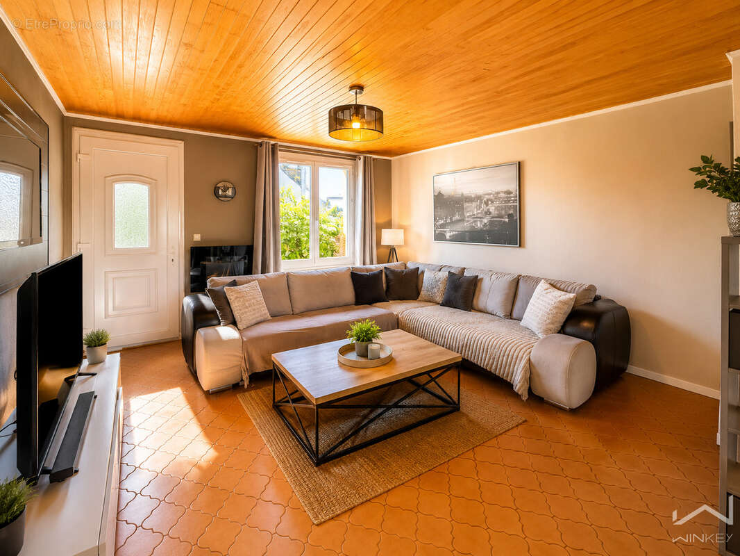 Appartement à SAINT-MONTAN
