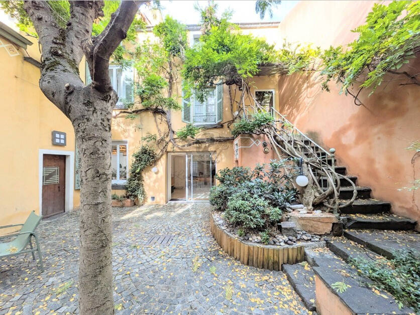 Maison à CLERMONT-FERRAND