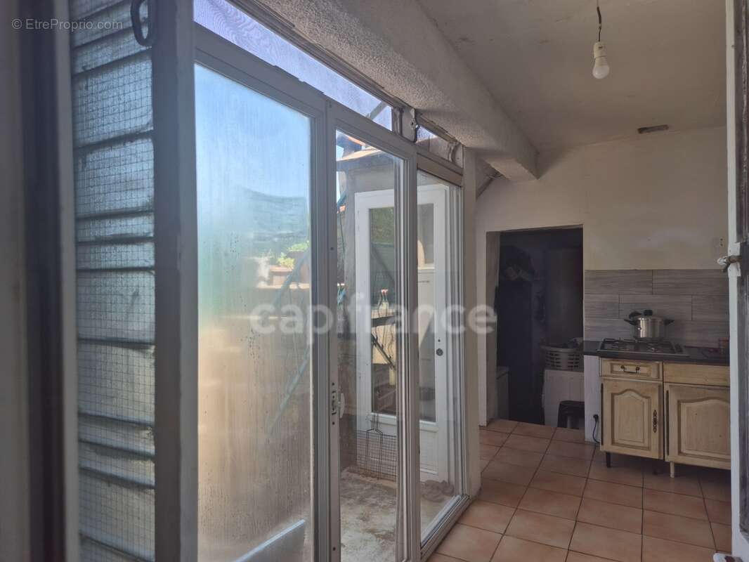 Maison à vendre 10 pièces proche de Saint Cezaire de Gauzignan - photo 13