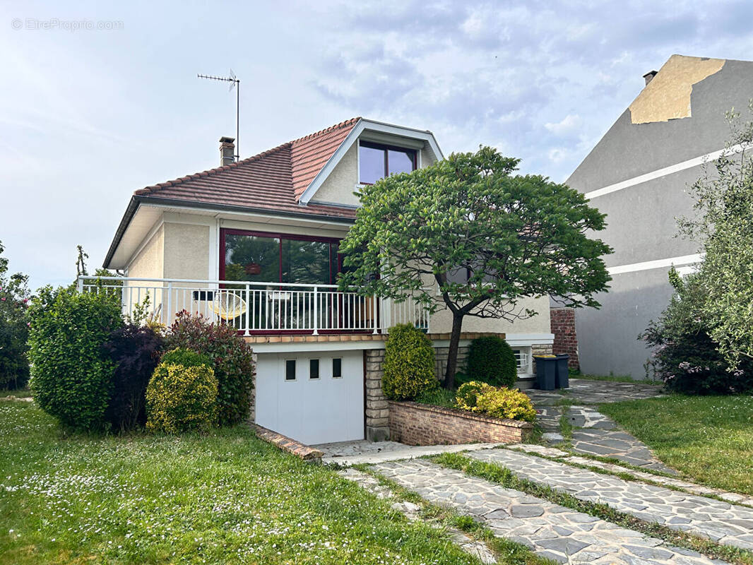 Maison à AULNAY-SOUS-BOIS