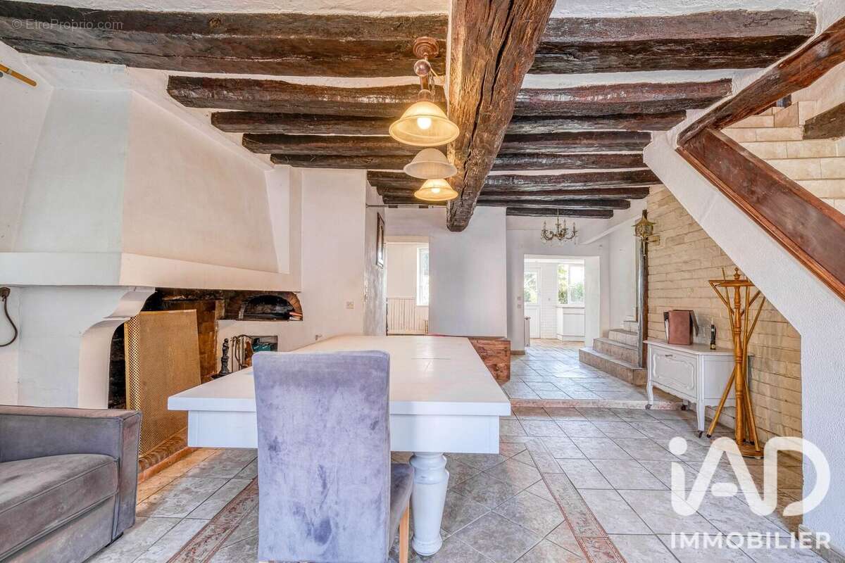 Maison 155 m² à Saint-Remy-La-Vanne  - photo 3