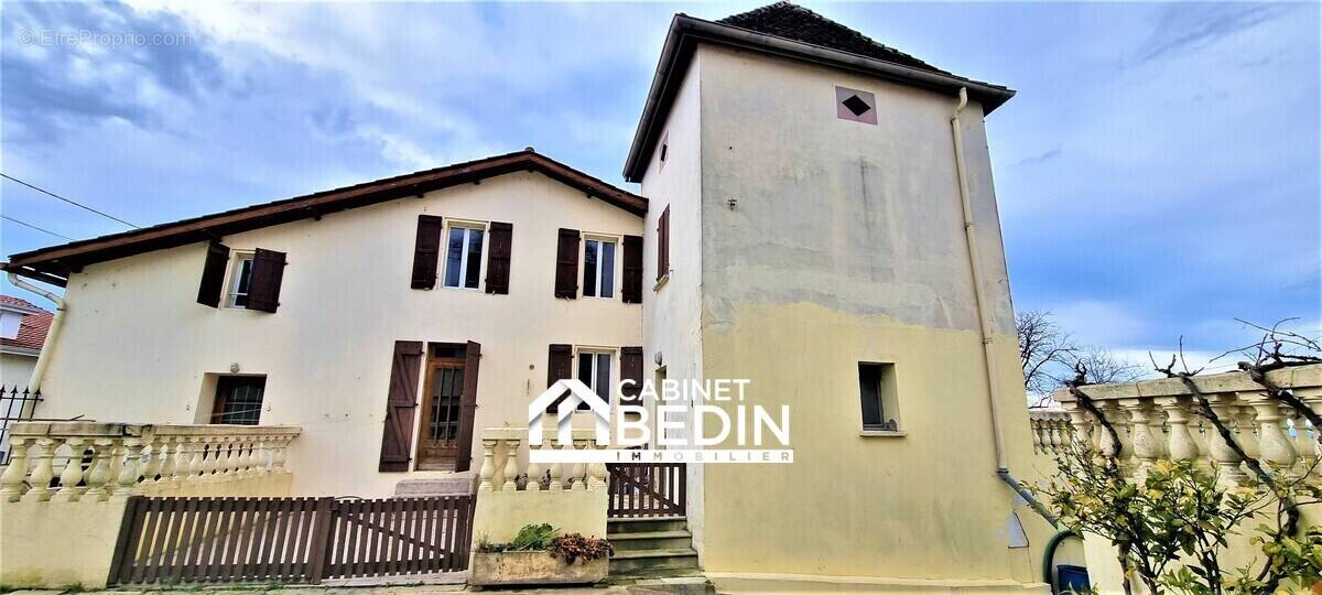 Appartement à NOUSSE