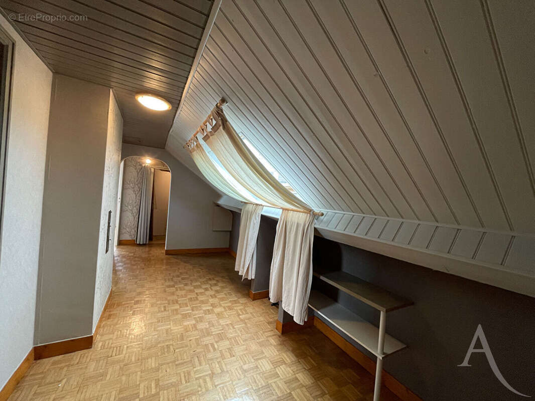 Maison à MONDEVILLE