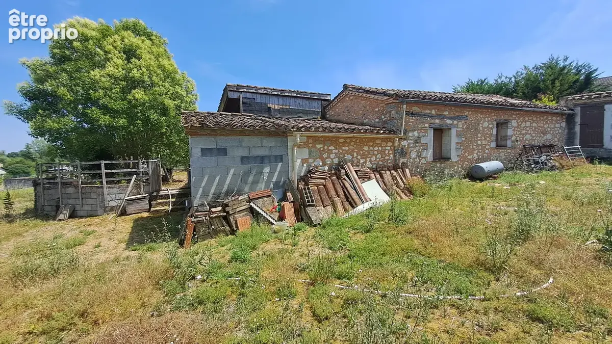 Ensemble immobilier de 4 logements en pierres sur une parcelle de 3109 m2. IDEAL INVESTISSEMENT LOCATIF. - photo 6