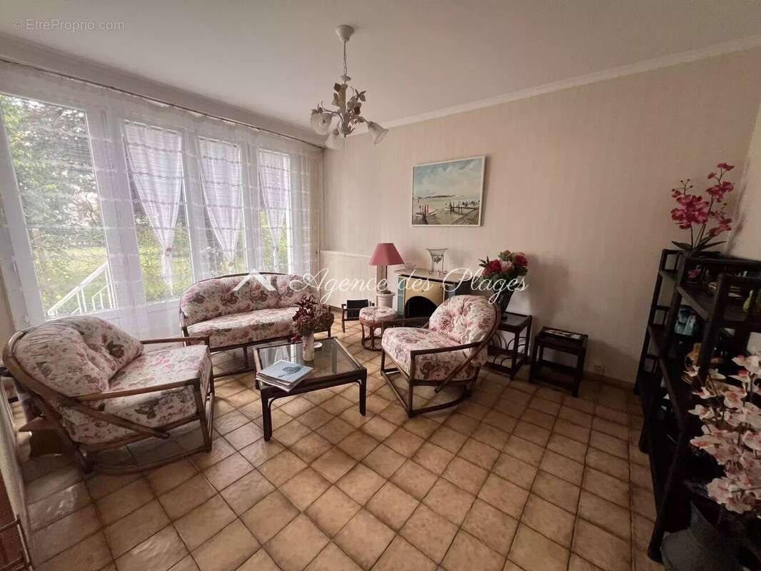 Maison à MESCHERS-SUR-GIRONDE