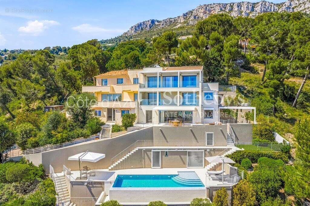 Maison à EZE
