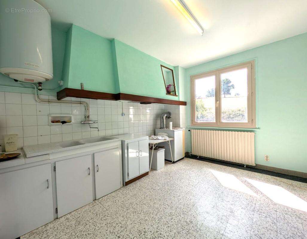 Maison 80 m² à Le Donjon  - photo 4