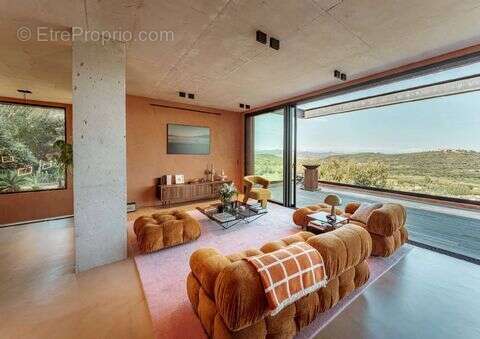 Maison à LA CROIX-VALMER