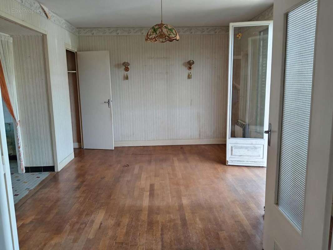 Maison 88 m² à Le Veurdre  - photo 3