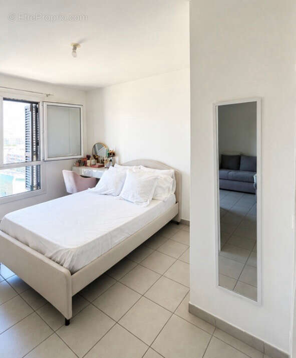 A VENDRE - T2 avec parking - Boulevard de Paris - photo 7