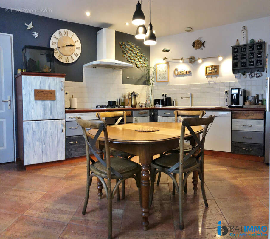 Maison à LABRUGUIERE