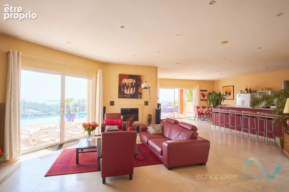 Vente Villa 7 pièces avec magnifique vue mer panoramique à Sainte Maxime - photo 10